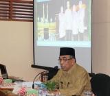 Drs. H. Khamidir Berikan Materi untuk Peserta Diklat
