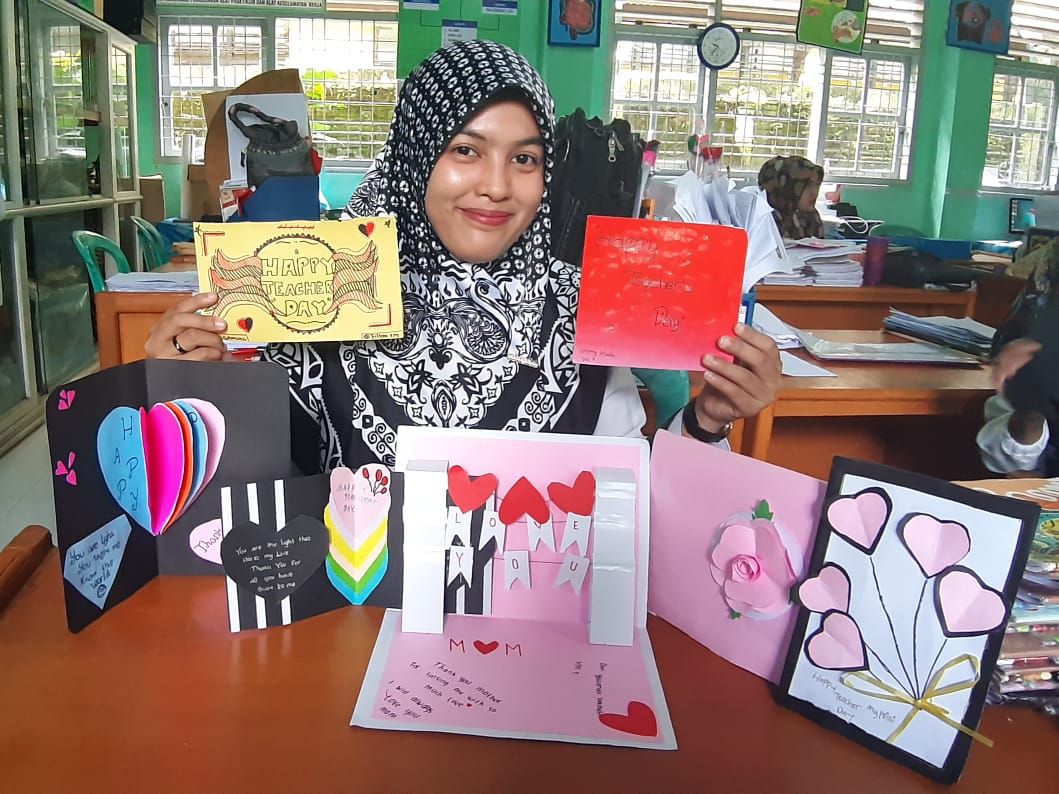 Kreasi Menarik Greeting Card Siswa Sambut Hari Guru Nasional Kementerian Agama Provinsi Sumatera Barat