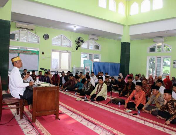 Bertepatan Maulid Nabi, H Djanuis Syukur Ajak ASN Kanwil Kemenag Sumbar Pererat Persaudaraan pada Wirid Mingguan