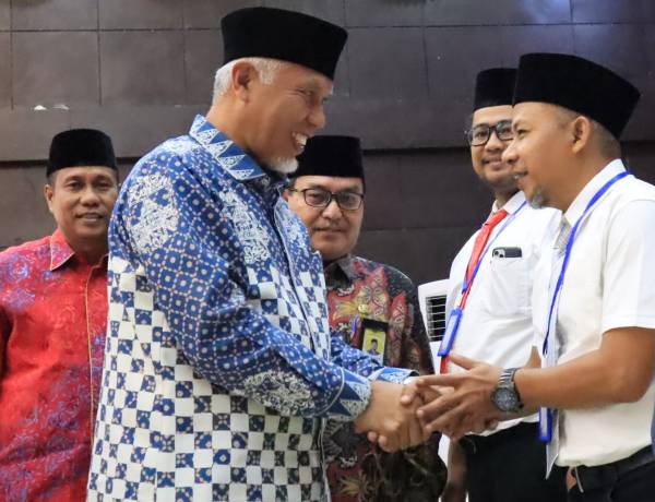 Melalui Petugas, Gubernur Berharap Embarkasi Padang menjadi Pelaksana Terbaik Melayani Jemaah