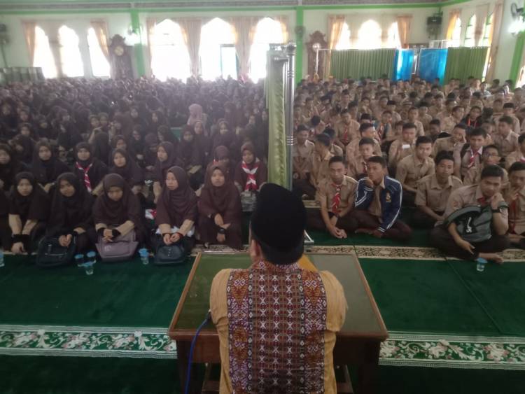 Masjid Seketika Menggema Saat Siswa Mansapas Lantunkan Shalawat Badar