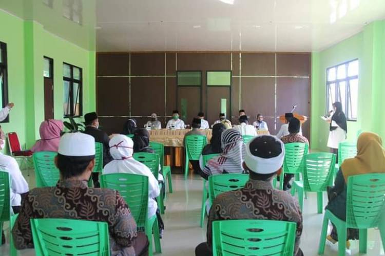 Ka. Kanwil Pimpin Penilaian Kinerja Madrasah Tahun 2020 Di Kota Bukittinggi