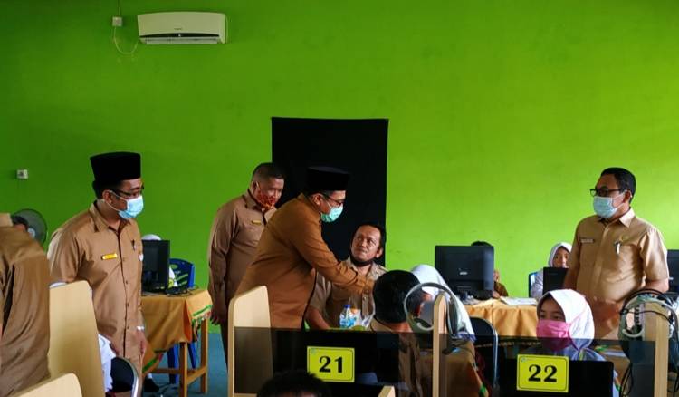 Kakan Kemenag Kabupaten Pesisir Selatan Kunjungi Pelaksanaan KSMO Jenjang MI di  MAN 2 Pesisir Selatan