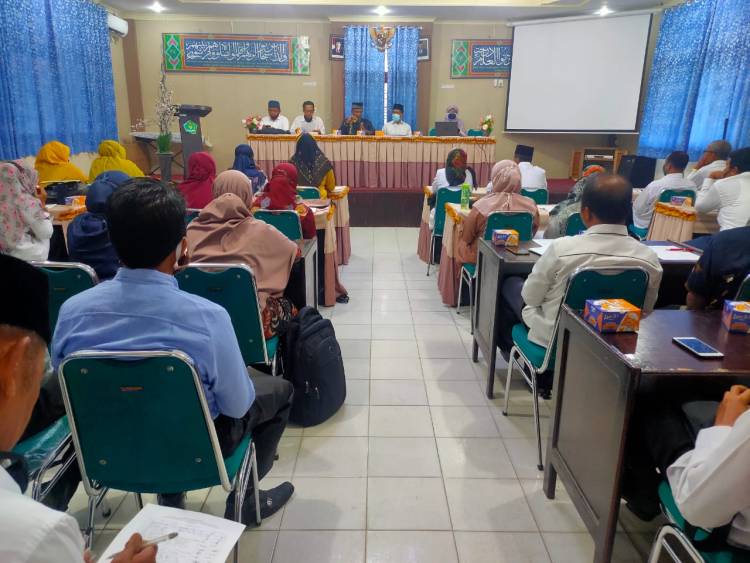 Penmad Sijunjung Gelar Bimtek Penyusunan Soal Ujian Madrasah