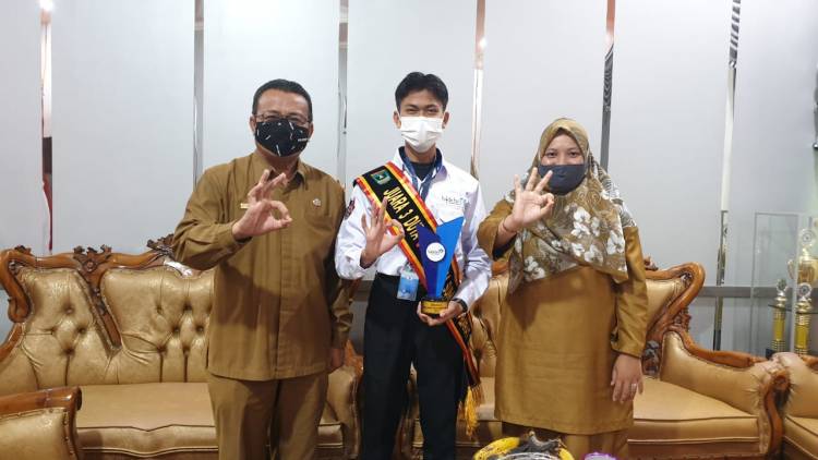 Muhammad Fajar Siswa MAN 2 Kota Padang  terpilih Sebagai Duta Genre Sumatera Barat Tahun 2021