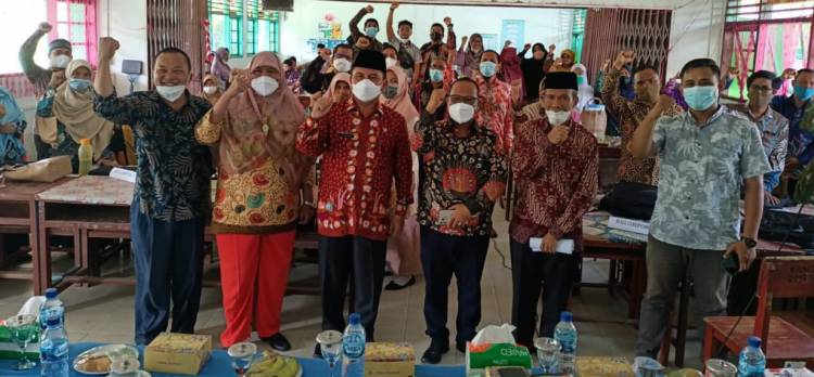 Kakankemenag Kota Padang Semangati ASN MAN 3 Kota Padang Plus Keterampilan dalam PMPZI