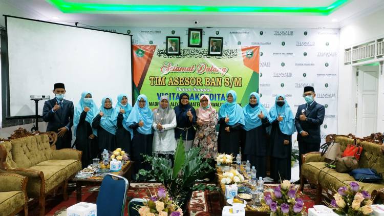 Kakankemenag Agam Hadiri Visitasi Akreditasi secara Luring di MA Sumatera Thawalib Parabek