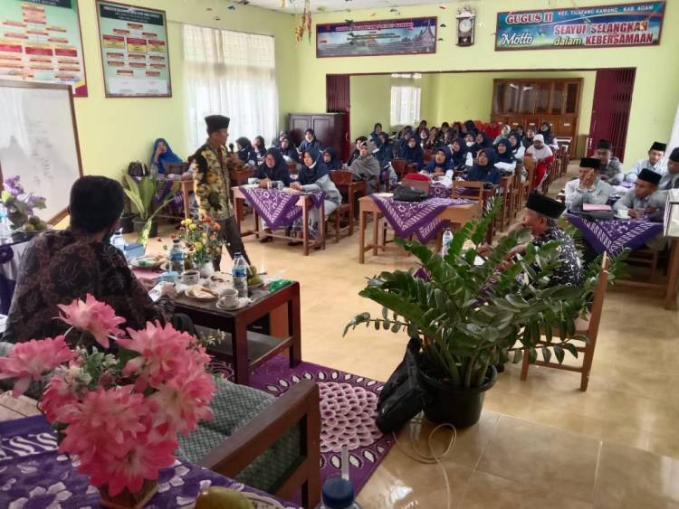 Kakankemenag Kabupaten Agam : Guru PAI Harus Tingkatkan Kompetensi Keislaman