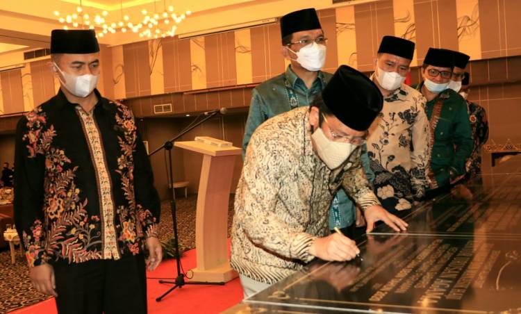 Dirjen Bimas Islam Resmikan 13 Balai Nikah dan Manasik Haji Sumatra Barat