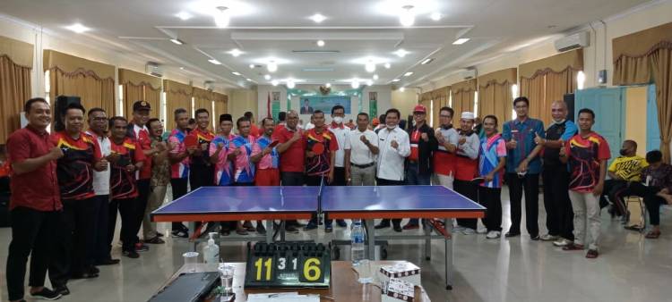Dua Guru MAN 2 Padang Antarkan Tim Tenis Meja Kota Padang Juara HAB  Kemenag Tingkat Sumatera Barat
