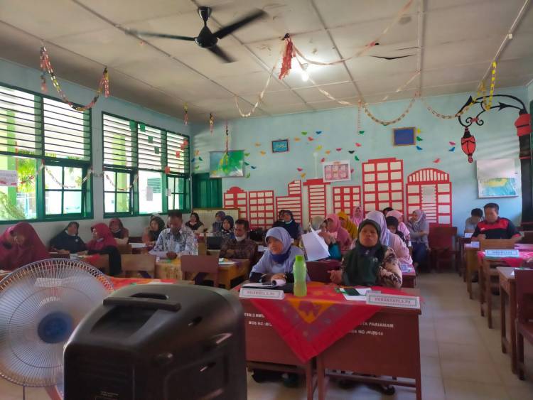  Kepala MTsN 2 Kota Pariaman Coaching  Pengawas Ujian Madrasah
