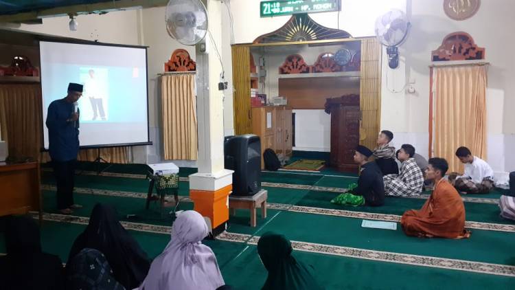 Penyuluh Agama Kecamatan Banuhampu Narasumber Mabit Remaja Masjid Taqwa