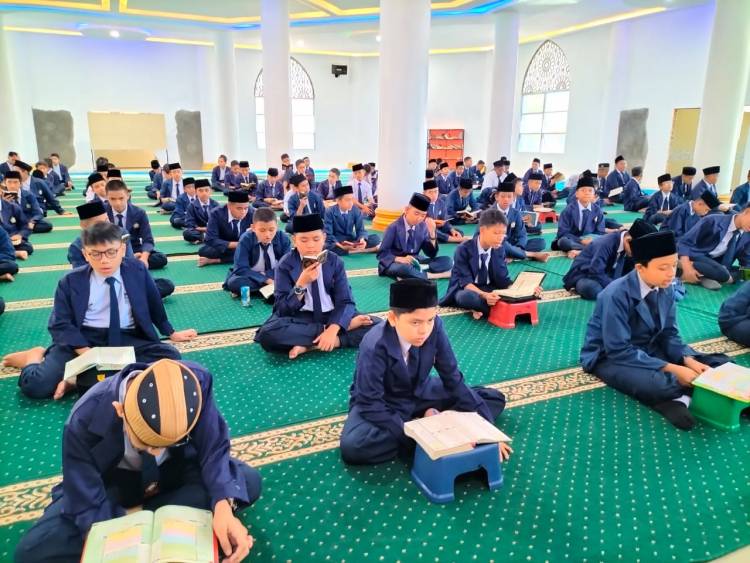 Tuntas Hafalan Quran, Syarat Santri Untuk Pulang Kampung