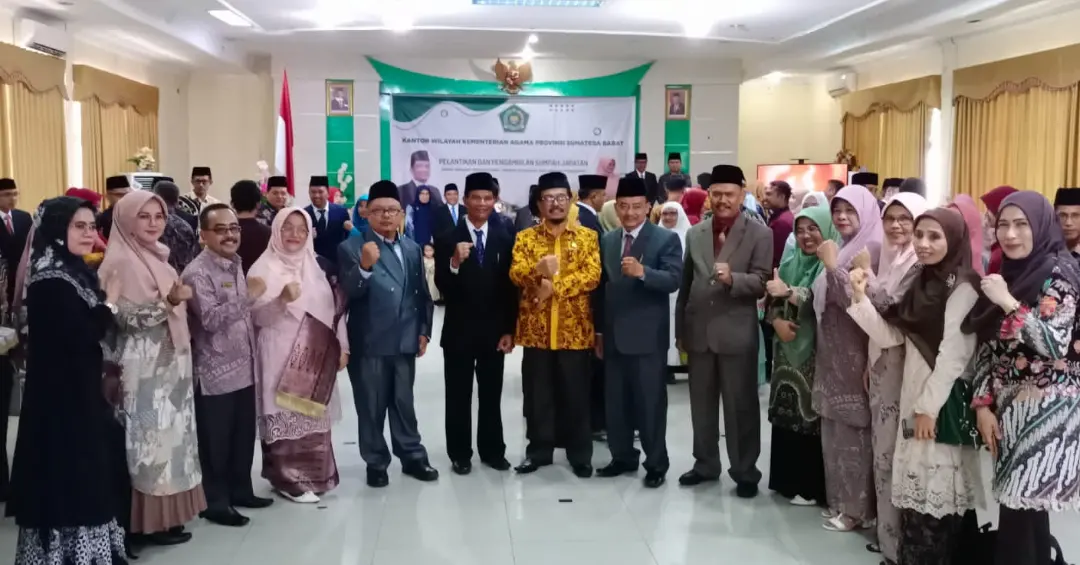 Lima Pejabat Kemenag Padang Panjang Dilantik Kakanwil 
